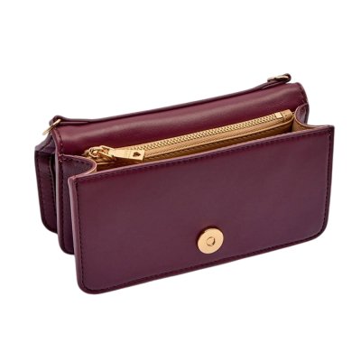 THE EMBOSSED Q WALLET ON CHAIN